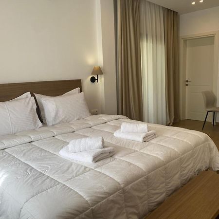 Lithos Apartamento Káto Loutrákion Exterior foto
